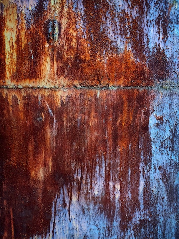 Photo of rust by Tengyart on Unsplash